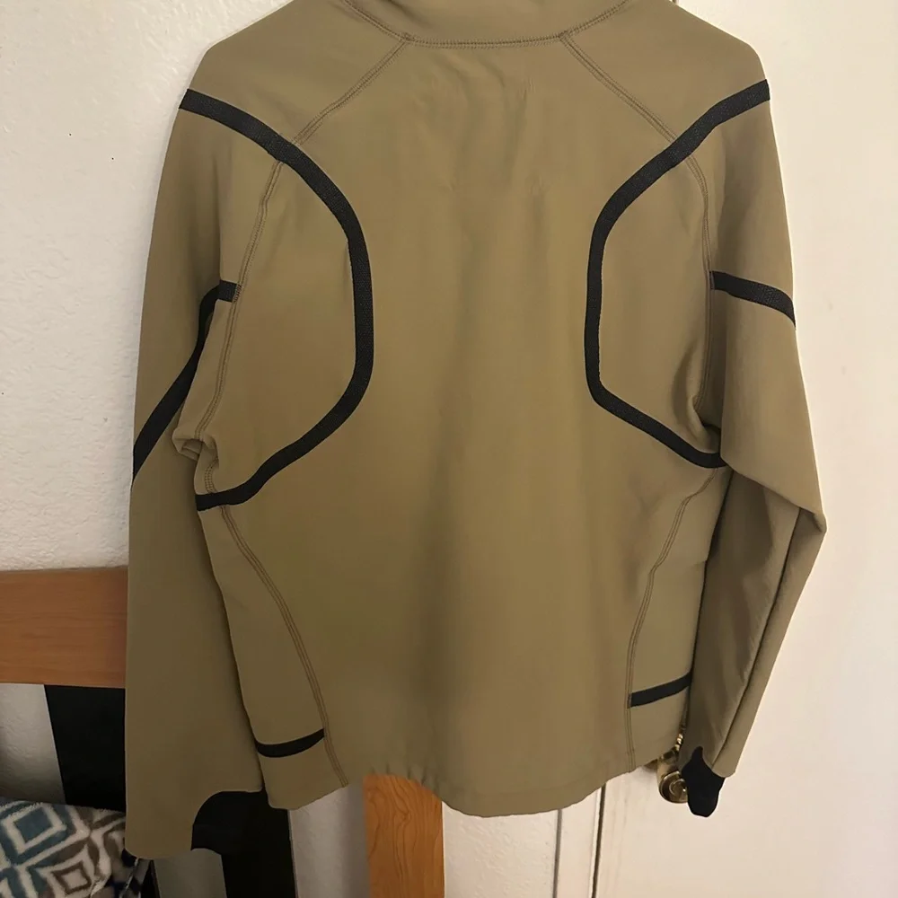 Nike jacket - Picture 1 of 3